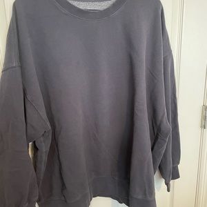 Women’s American Eagle distressed oversized crewneck sweatshirt
